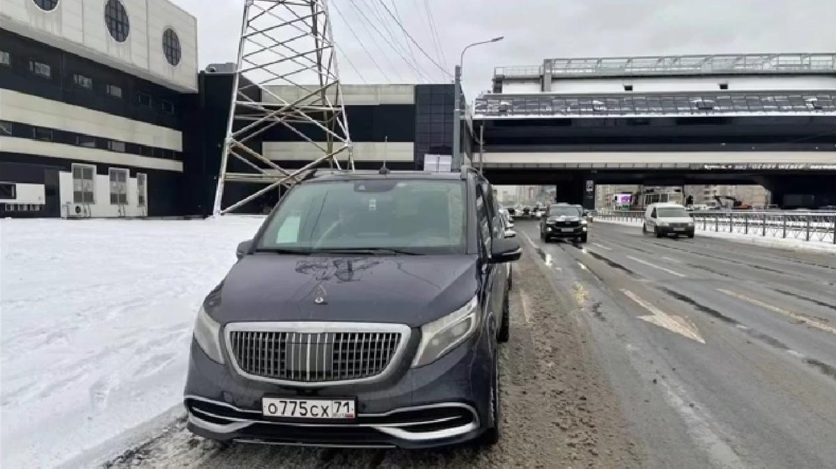 Попытка подкупить полицейского закончилась двумя уголовными делами