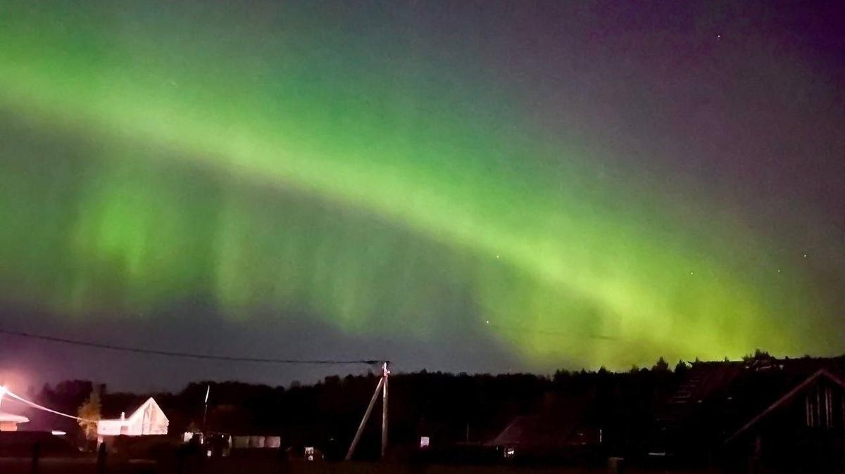 Жители Петербурга и Ленобласти вторую ночь подряд могли увидеть северное сияние