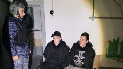 Двое юношей пытались украсть макеты оружия из школы в Выборгском районе