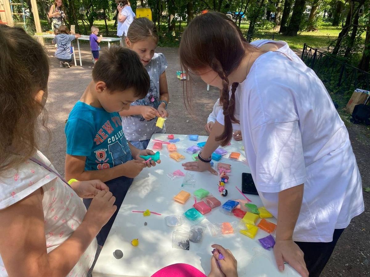 Это антисемейное дело» — жители Купчино пытаются спасти детскую площадку от  сноса под строительство очередного соцобъекта — Новости Санкт-Петербурга ›  МР7.ру