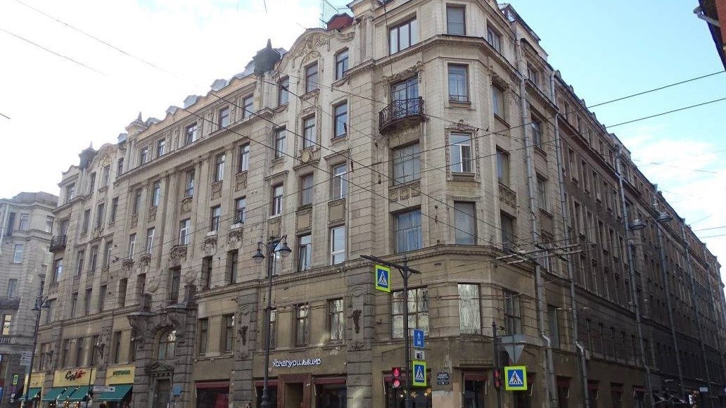 Бывший доходный дом Антоновой на Большом проспекте Петроградской стороны стал памятником