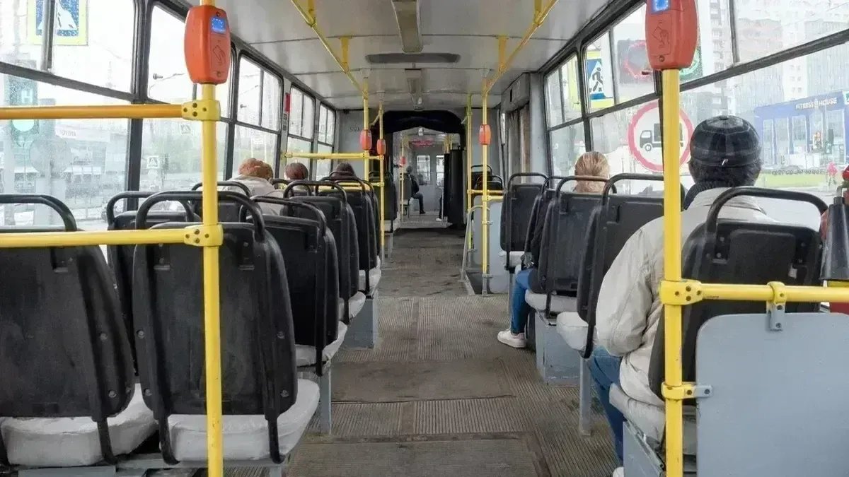 Автобусы и троллейбусы пустят в объезд центра Петербурга из-за «Музыки Дворцового моста»