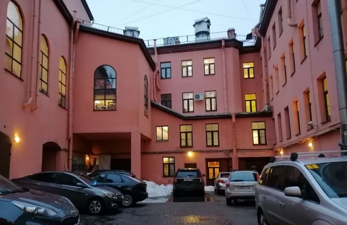 На улице Рубинштейна увековечат память о Ленинградском рок-клубе