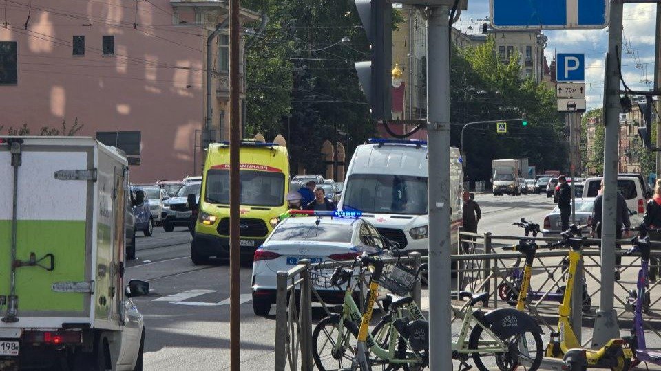 Массовая авария произошла на Лесном проспекте, есть пострадавший