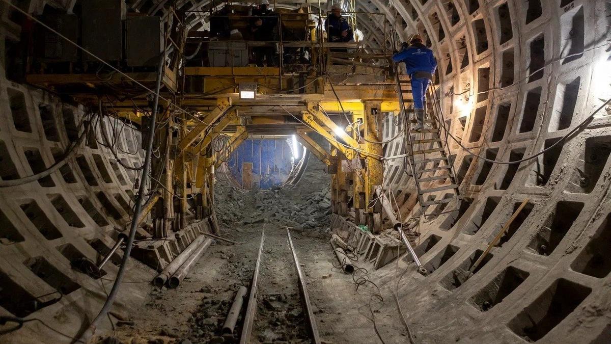 Проект продления красной ветки метро до станции «Проспект Маршала Жукова» вынесли на обсуждение