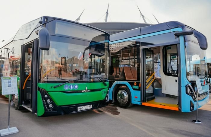 Минск передал Петербургу 50 современных автобусов