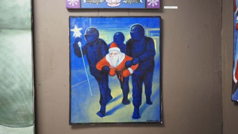 В галерее «Свиное рыло» на набережной Фонтанки открылась новогодняя выставка