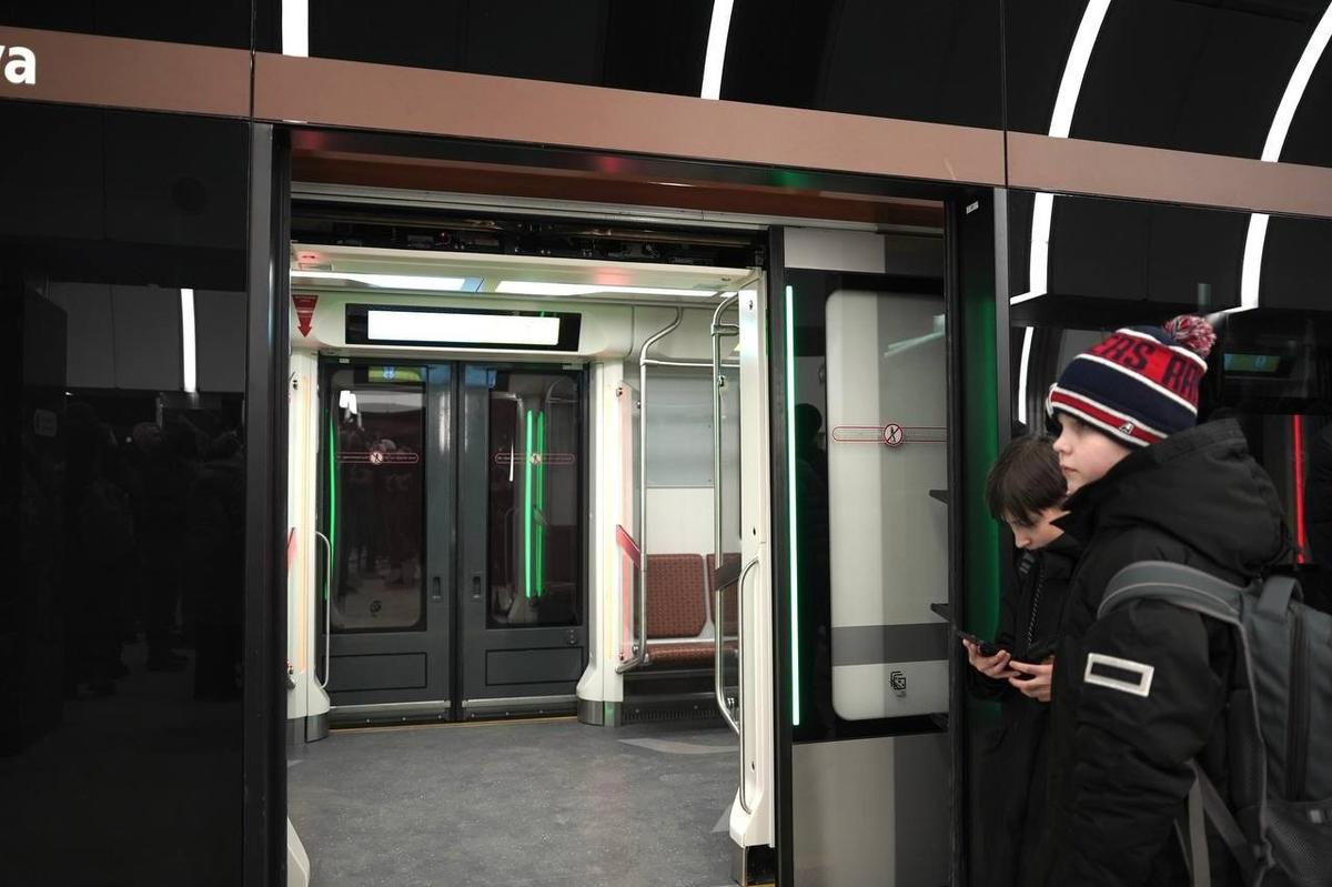 Поезд «Балтиец» с увеличенной площадью остекления салона. Фото: Павел Борисенко / MR7