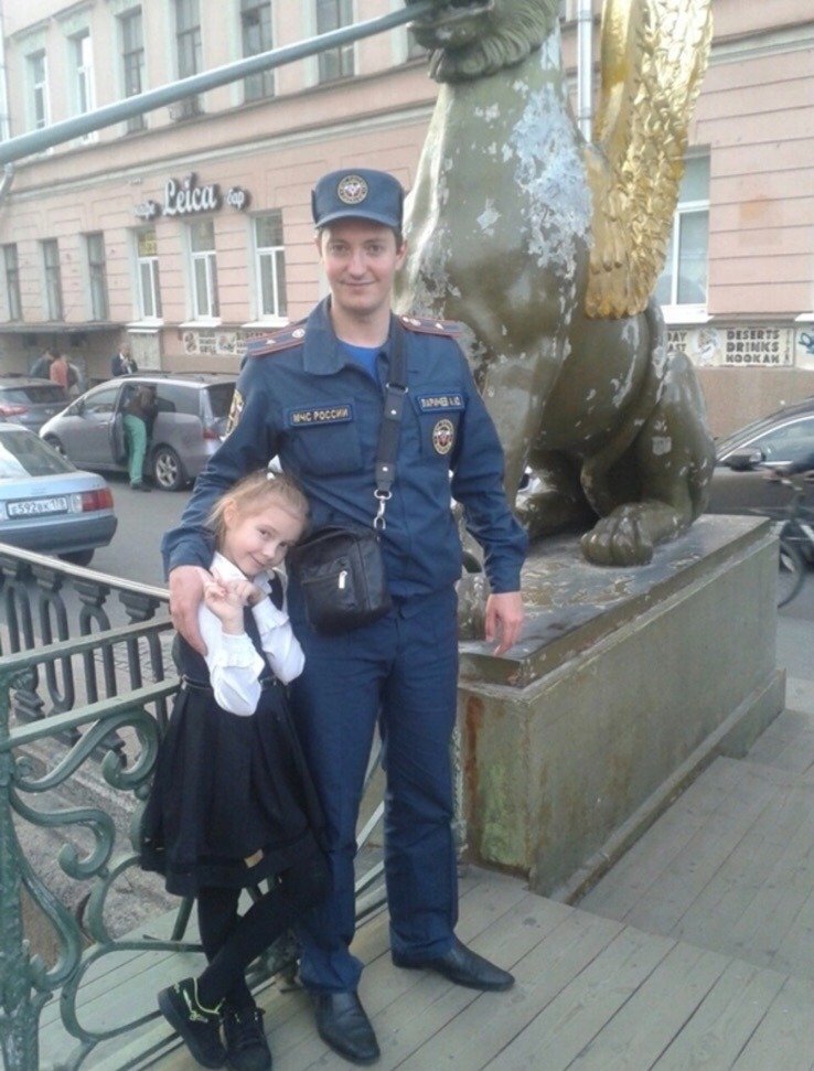 Анатолий Ларичев с дочерью. Фото предоставлено героем материала.