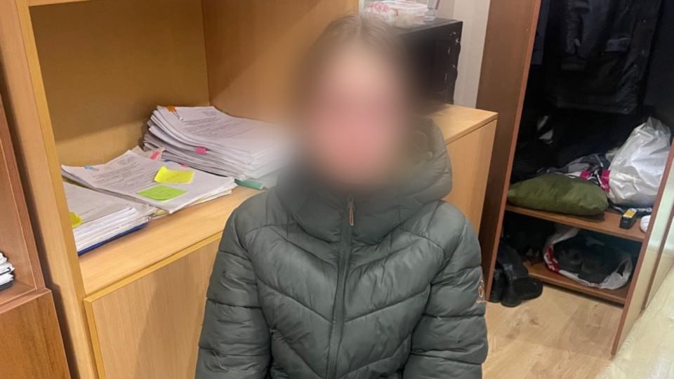 По подозрению в поджоге вышки сотовой связи задержана 12-летняя школьница из Петербурга