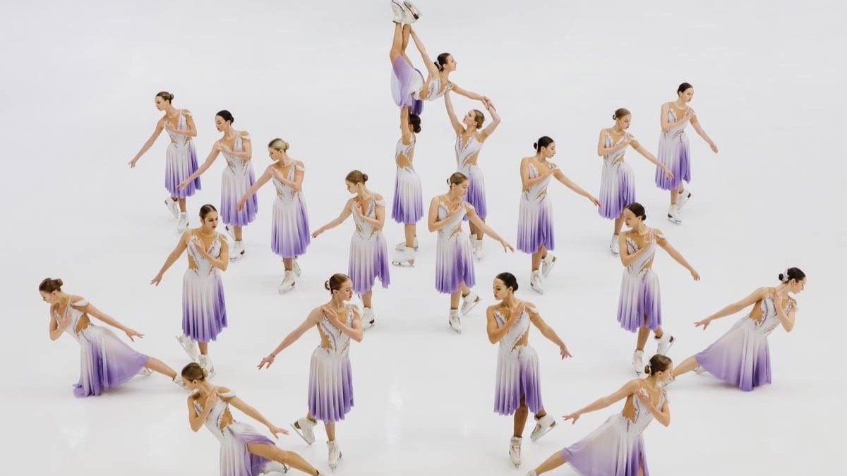 На выходных в Петербурге выберут лучших синхронных фигуристов