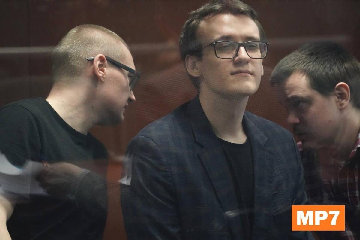 Слева направо: Василий Неустроев**, Павел Синельников** и Евгений Затеев**. Фото: Павел Борисенко / МР7