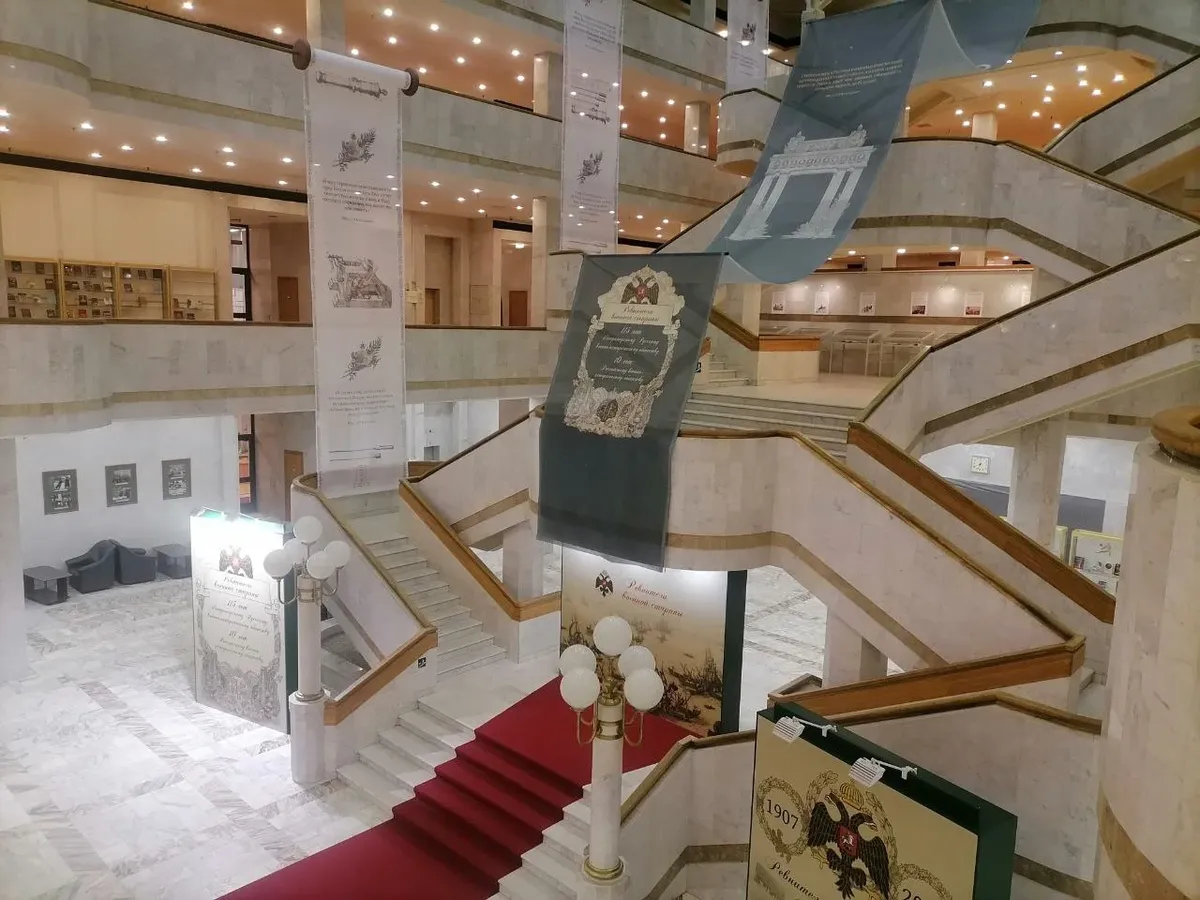 Баннеры для выставки в РНБ. Фото: Елена Михина / MR7
