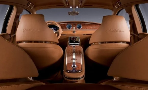 Bugatti-Galibier-16C-Concept-Interior-lg5_580.jpg