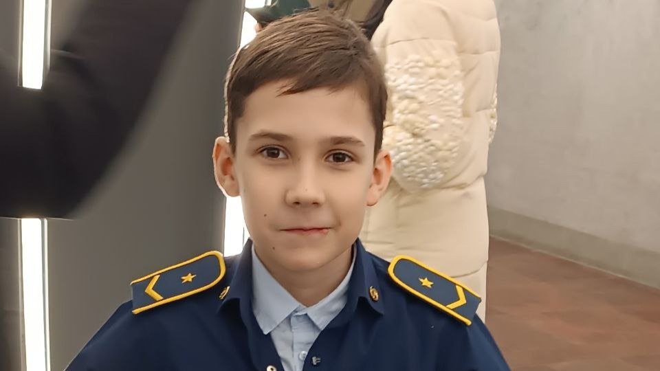 Схема метро в подарок на день рождения. В Петербурге живёт мальчик, знающий метро лучше некоторых экспертов