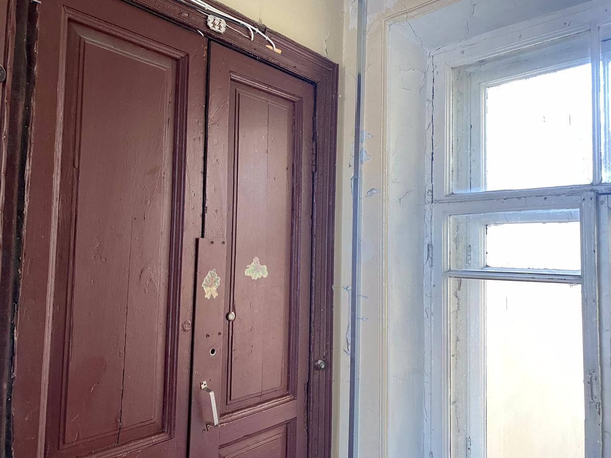 Дверь в квартиру, где жил Блок. Фото: Елизавета Наливайко