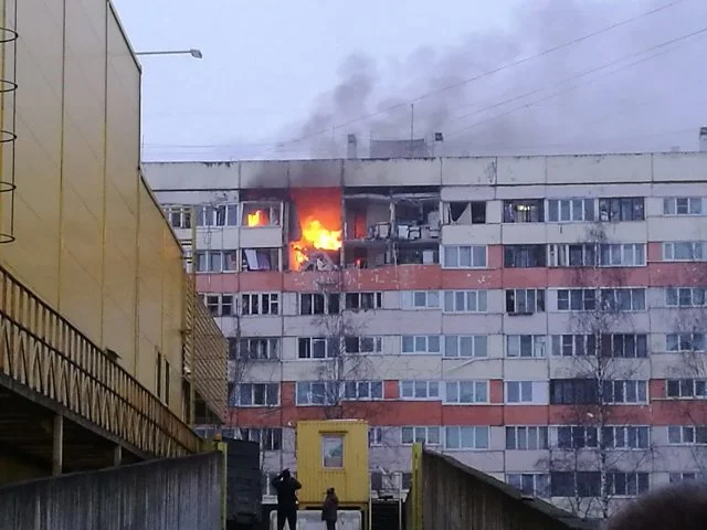 Взрыв в доме в Петербурге на Народного Ополчения, 13.03.18  1