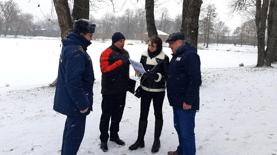 Первый в сезоне протокол о запрете выхода на лёд составили в Петербурге