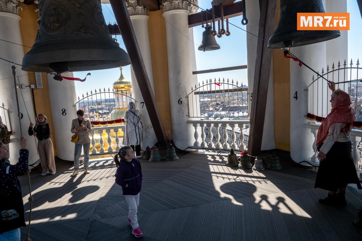 Смотровая площадка на колокольне Владмирского собора. Фото: Олег Золото / MR7