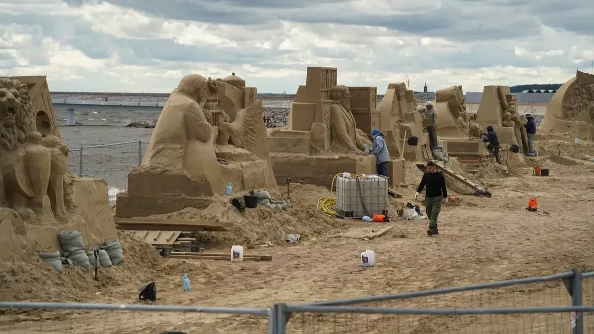 Фестиваль песчаных скульптур в 2025 году. Фото: Павел Борисенко / MR7