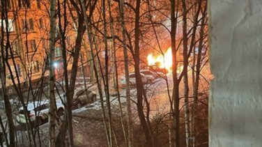 На проспекте Народного Ополчения горели машины — одна утром, а другая вечером