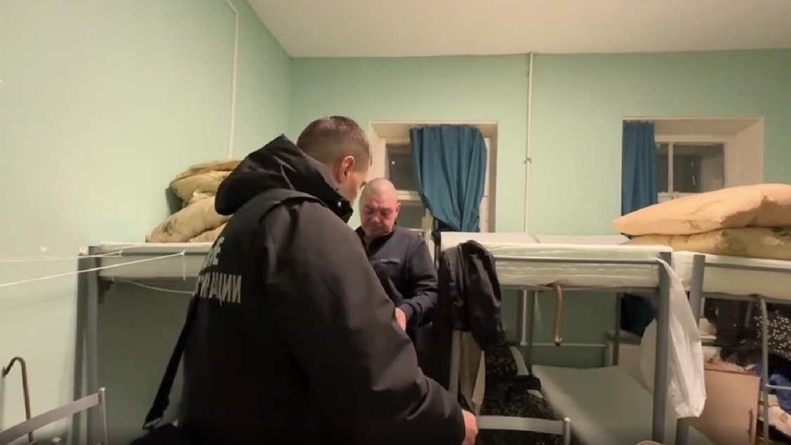 Скриншот видео: ГУ МВД по Петербургу и Ленобласти