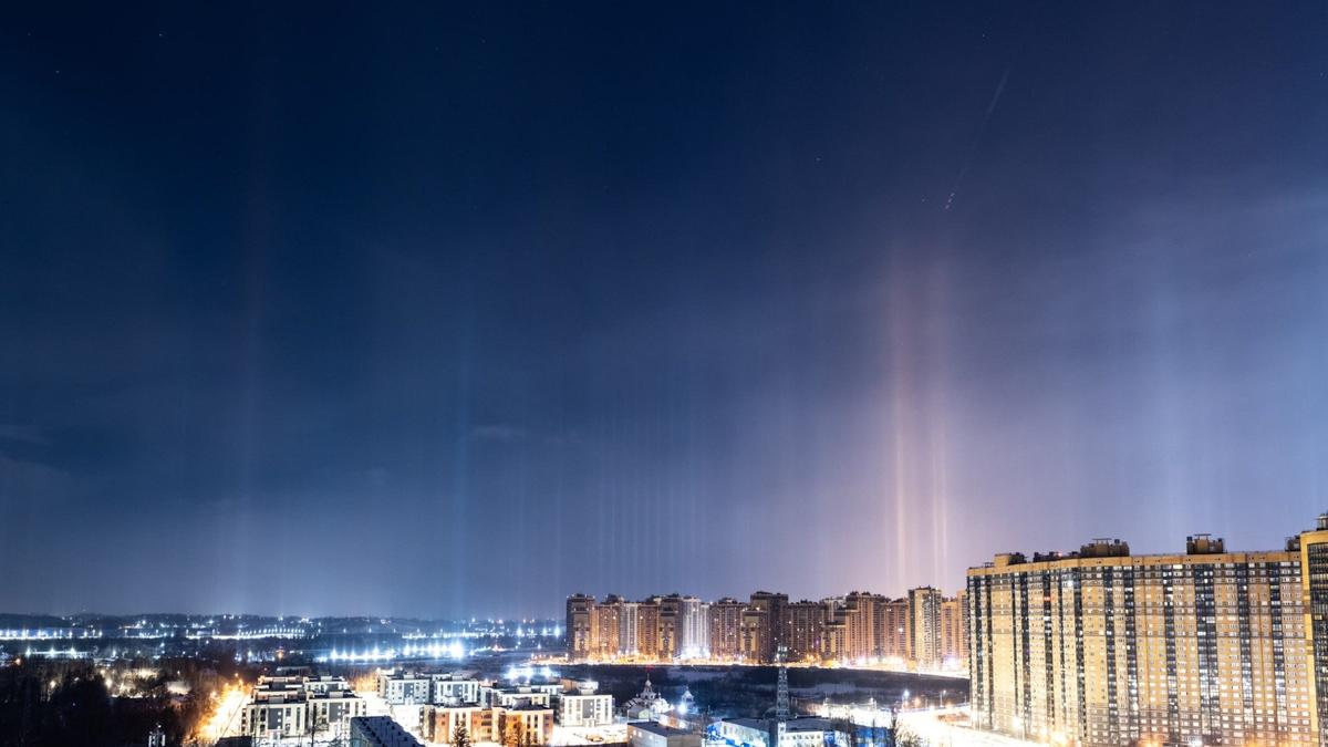 Над Парнасом вырос «световой лес»