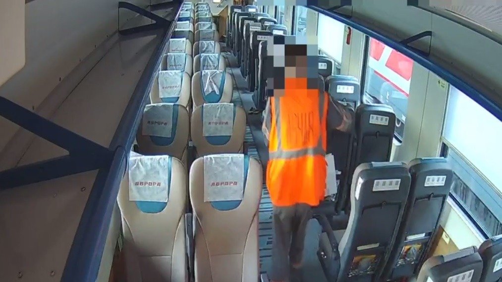 Скриншот видео транспортной полиции по СЗФО