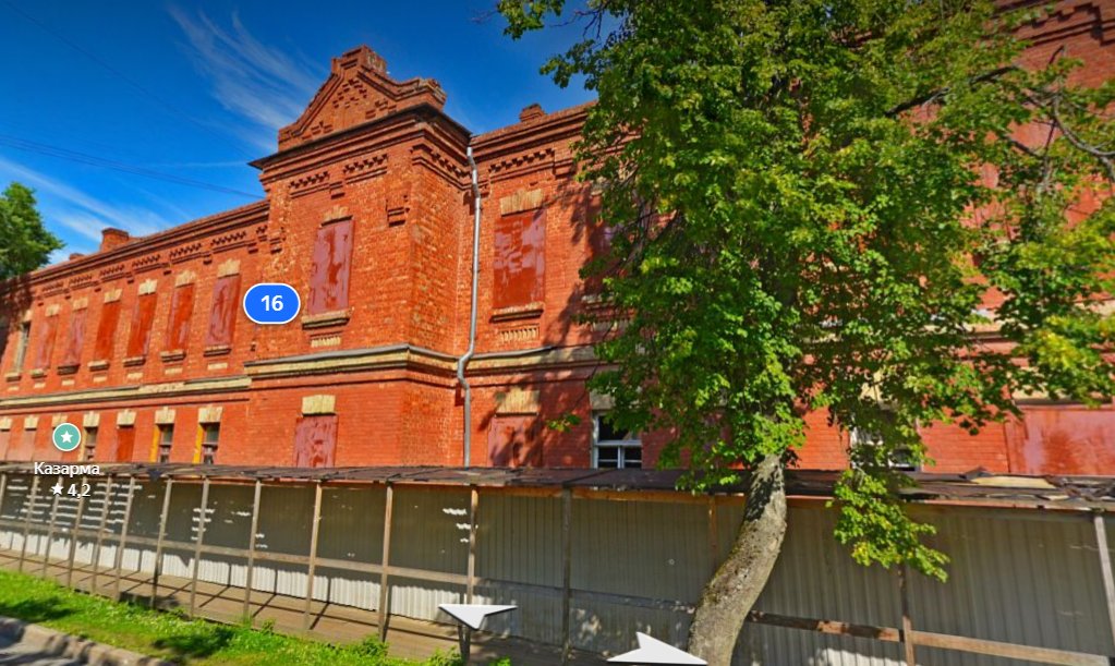 Казармы Офицерской стрелковой школы в 2019 году. Фото: скриншот «Яндекс Карт»