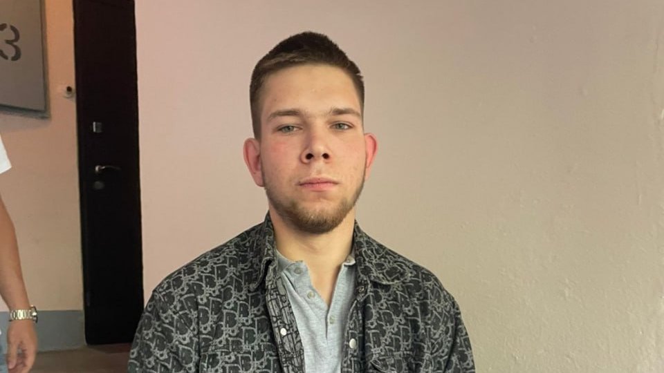 В Петербурге задержали угонщиков такси, напавших на водителя