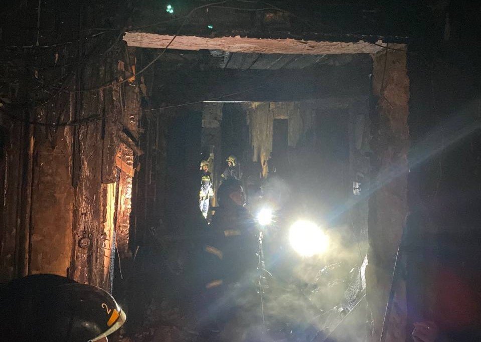 Пожар в доме на Вознесенском проспекте. Фото: Telegram-канал «SOS СПб СНОС»