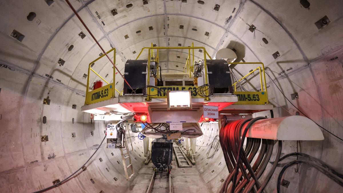 Фото: Смольный