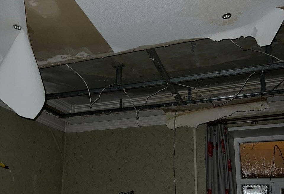 Затопленная квартира в Пушкине. Фото: пресс-служба СК