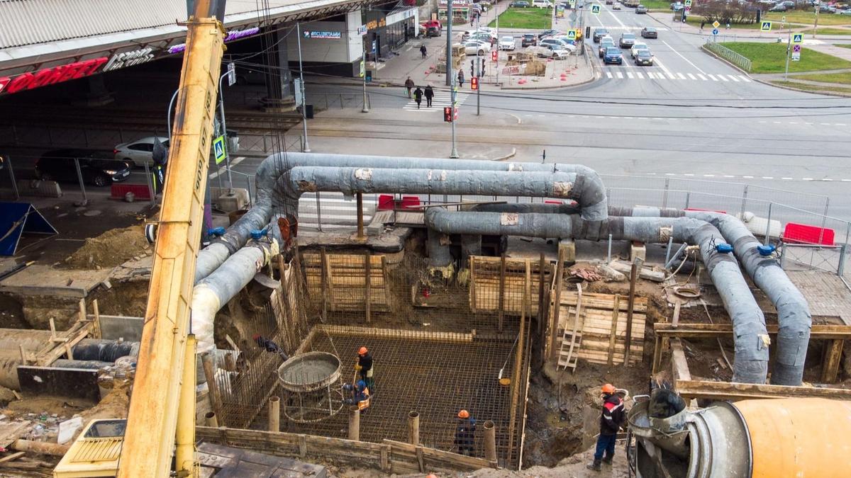 Реконструкция тепломагистрали на проспекте Испытателей завершится в октябре 2023 года
