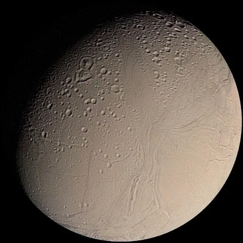 600px-Enceladus_from_Voyager.jpg
