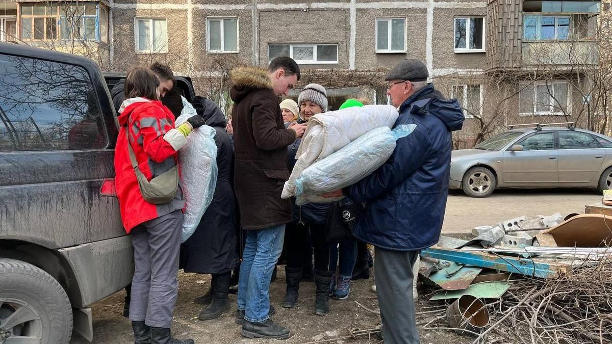 Студент из Петербурга собрал более 100 тысяч рублей на медикаменты для мариупольцев