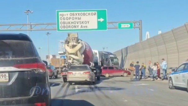 Скриншот видео «Мегаполиса»