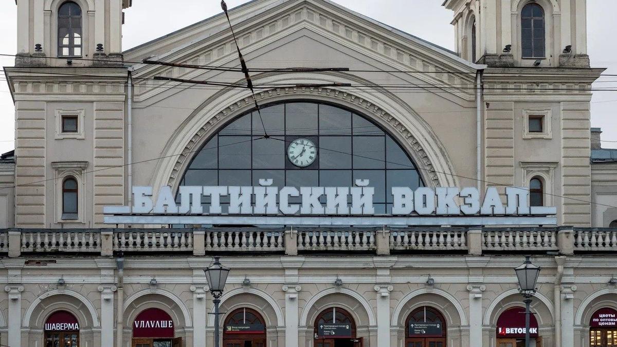 На Балтийском вокзале устроили парад паровозов