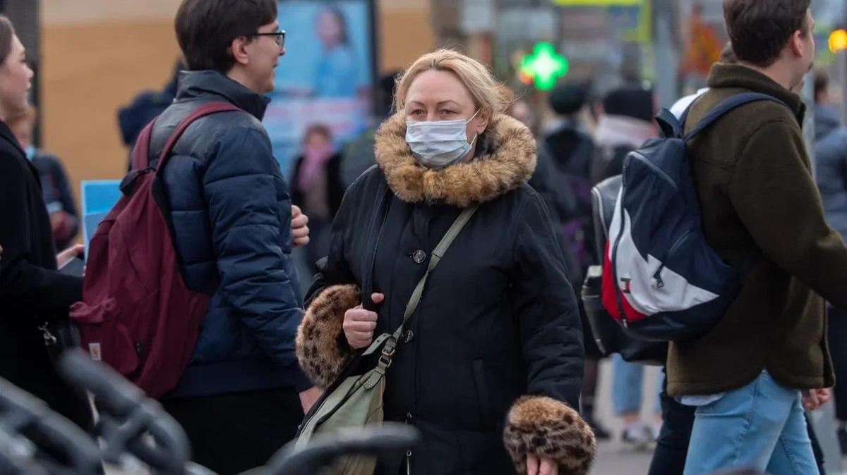 Антиковидные ограничения в Петербурге продлили до 31 мая