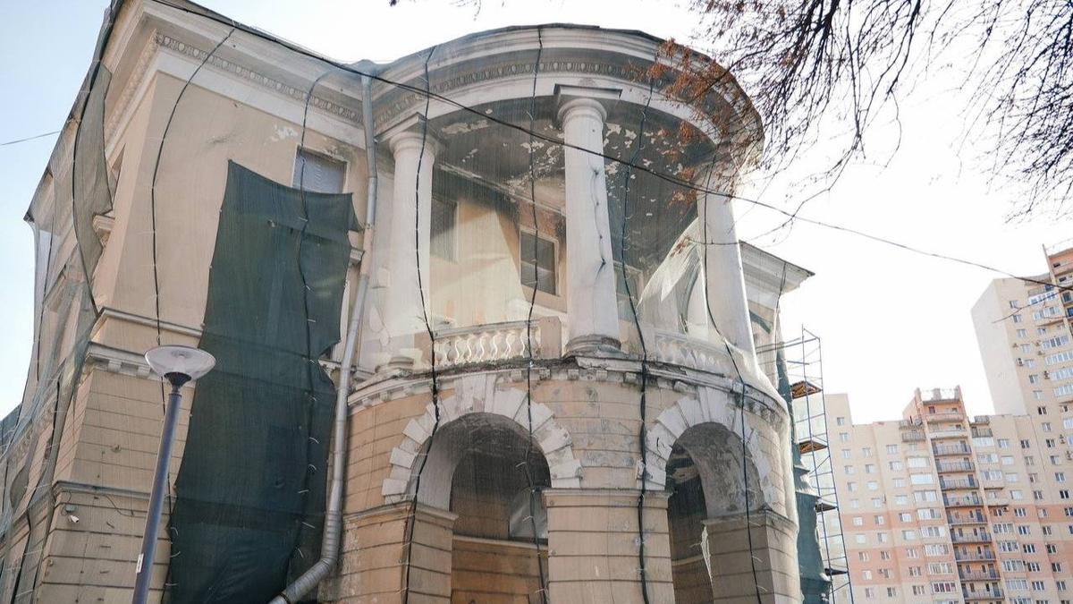 В список зданий с признаками ОКН вошли Кировский городок и бывший завод эмалированной посуды на Кирилловской улице