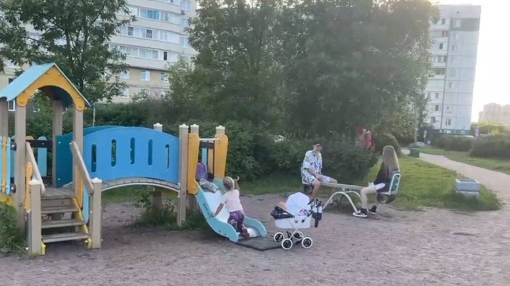 Диск-гольф маршрут в Мартыновском сквере пообещали не делать. Его могут перенести на Парашютную улицу