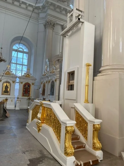 Место, заготовленное для новой иконы в Смольном соборе WhatsApp Image 2022-11-01 at 14.59.03.jpg