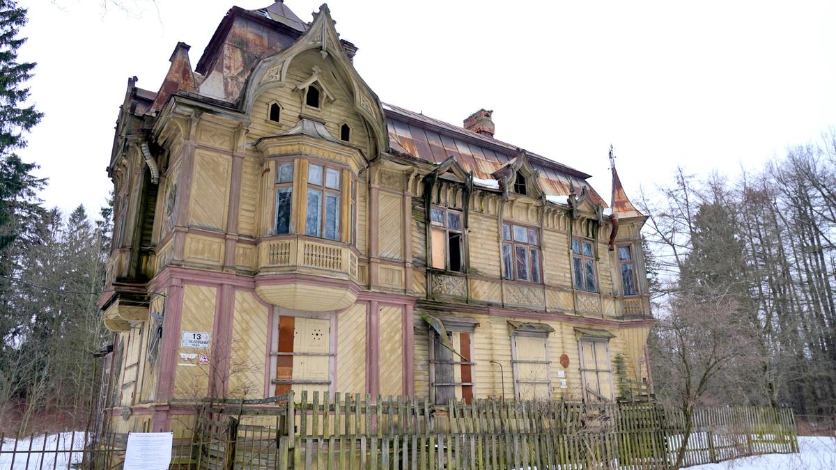 Суд потребовал отреставрировать дачу Месмахера в Шуваловском парке