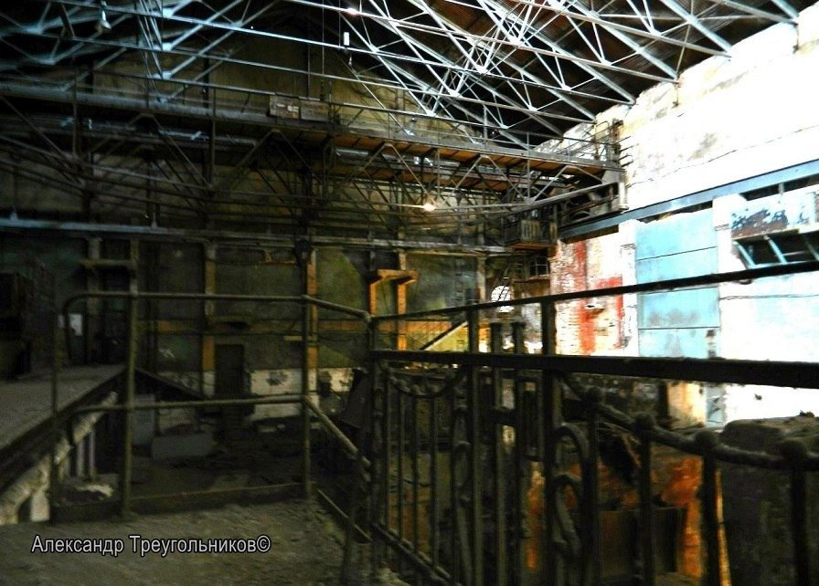 Исторический клёпаный мостовой кран в цехе «Электростанции» на Обводном канале. Фото: Александр Треугольников