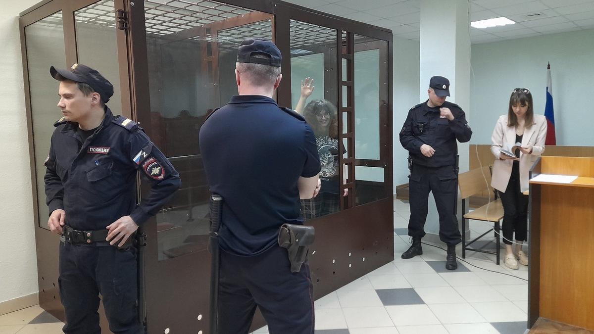 Допросить пресс-секретаря Минобороны Конашенкова предложила защита активистки Смирновой