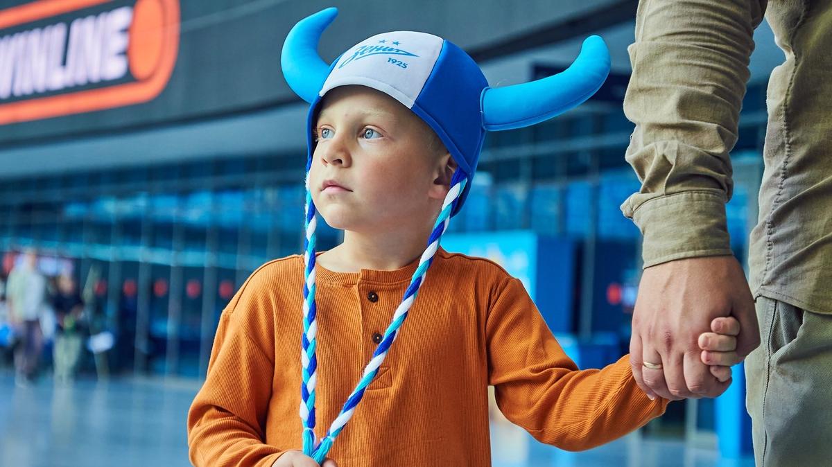 «Зенит» проведёт гаражную распродажу экипировки в Севкабель Порту