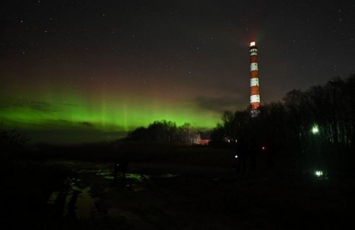 Северное сияние осветило Ленинградскую область ночью