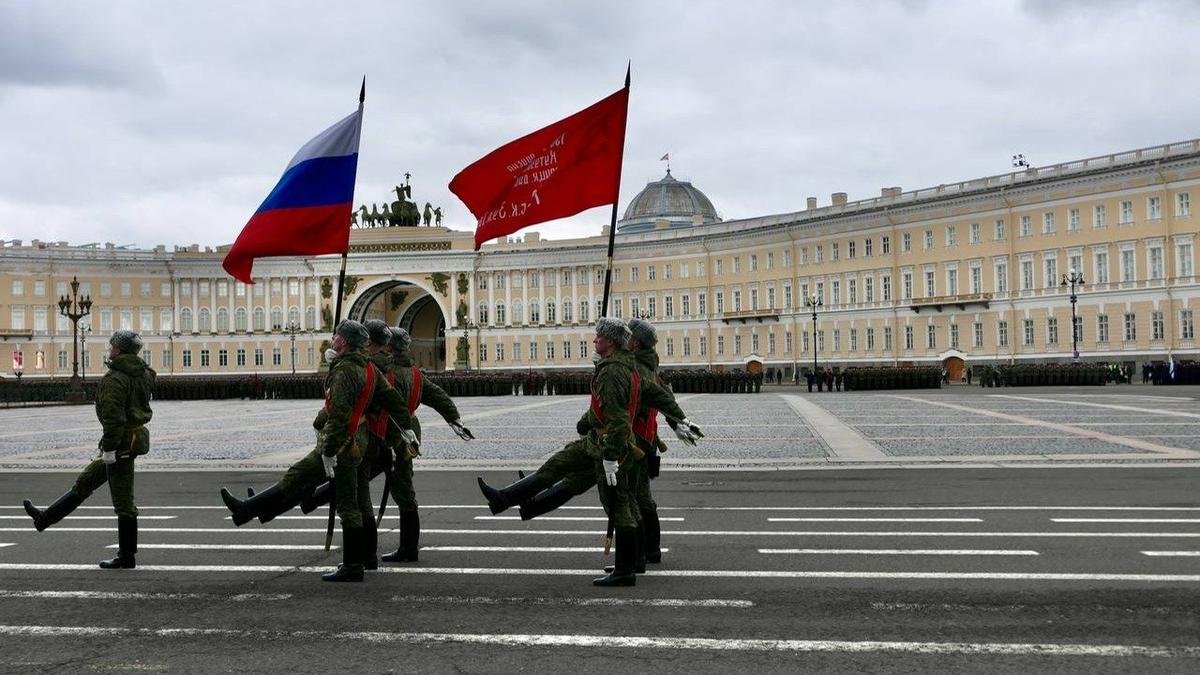 В День Победы ветераны проедут по центру Петербурга вместе с участниками СВО