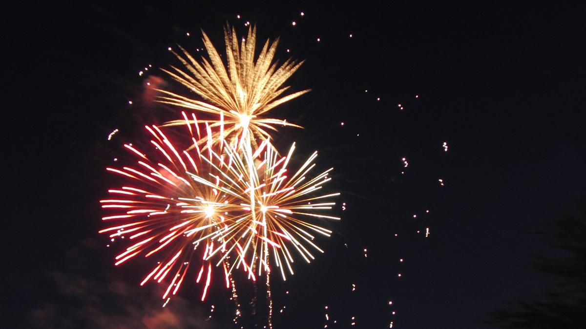 Где можно запускать новогодние фейерверки в Петербурге