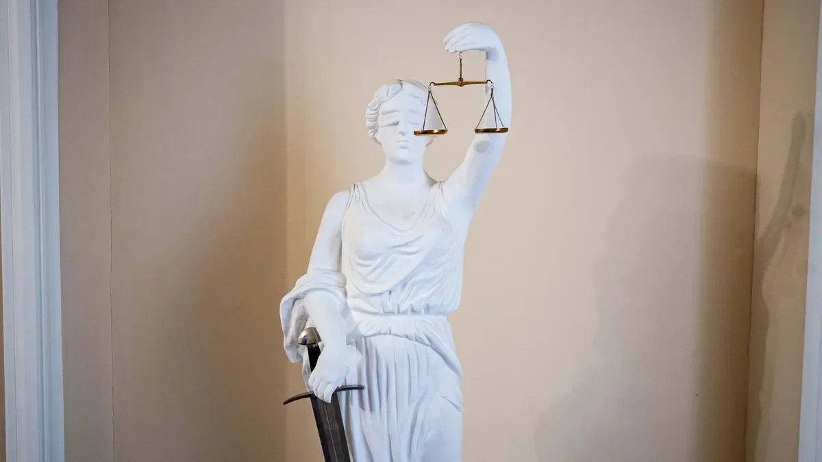 Суд на два месяца закрыл бар на Петроградской стороне из-за санитарных нарушений